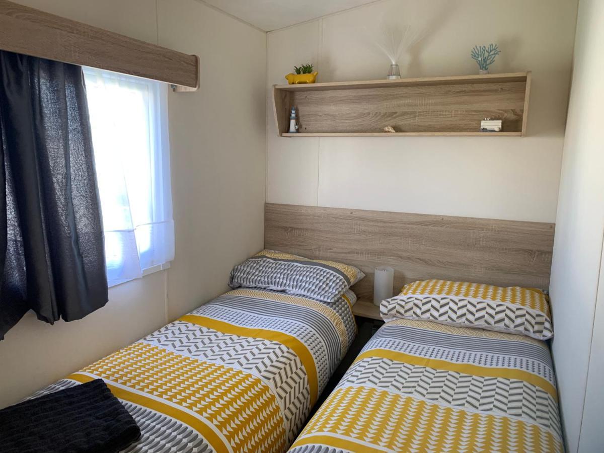 Delta Goodwood Caravan Selsey Eksteriør bilde